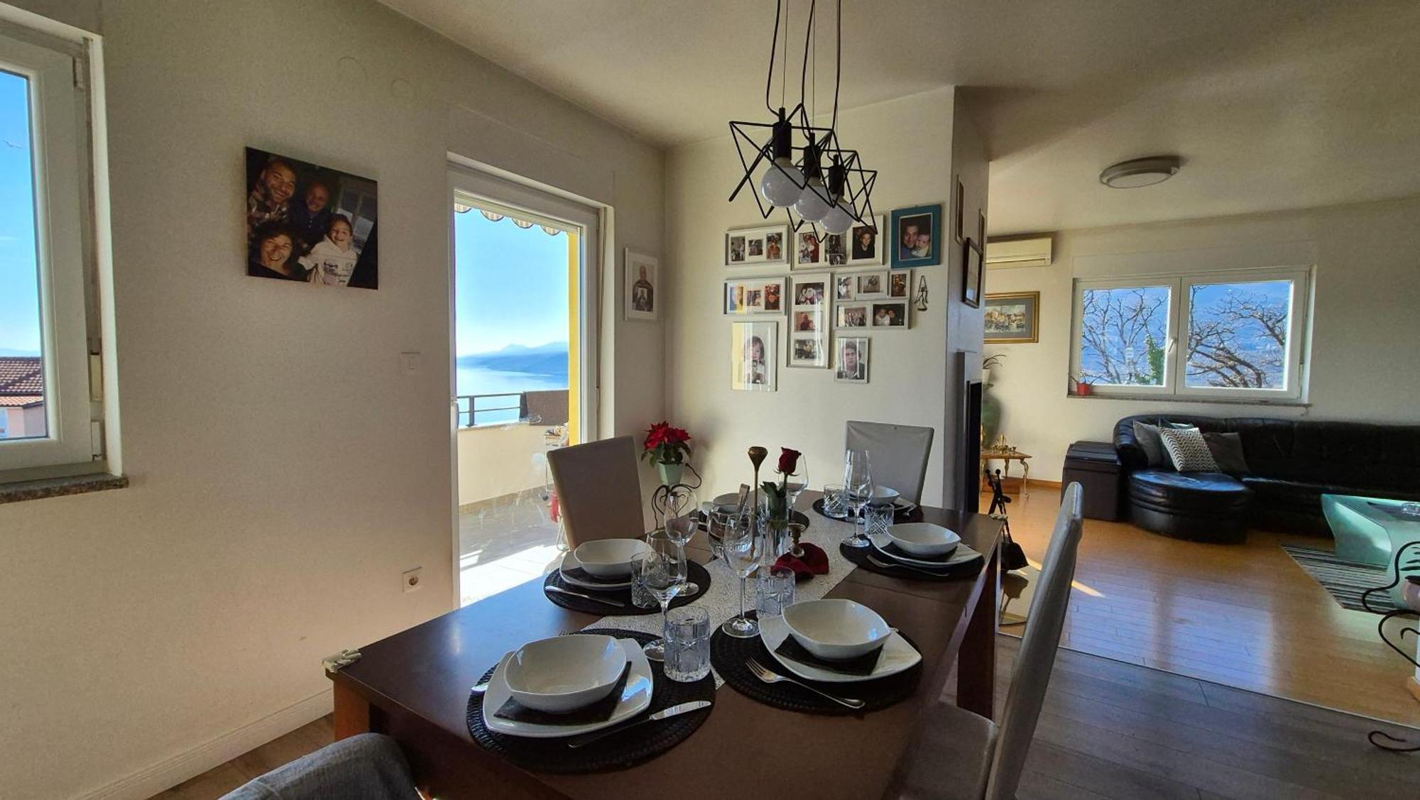 La Famiglia Apartment