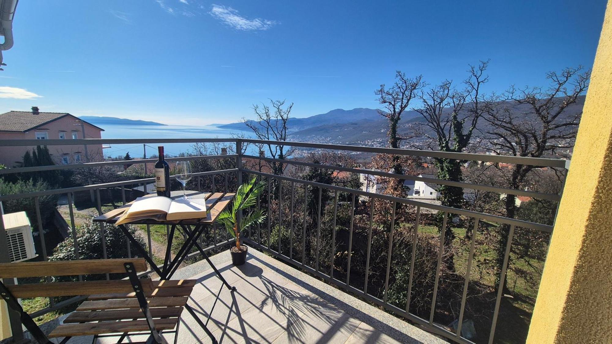 La Famiglia Apartment